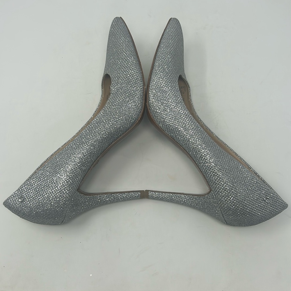 Coach Elegant Silver Glitter Pump Heels Size 8 Excellent Condition - Picture 7 of 16